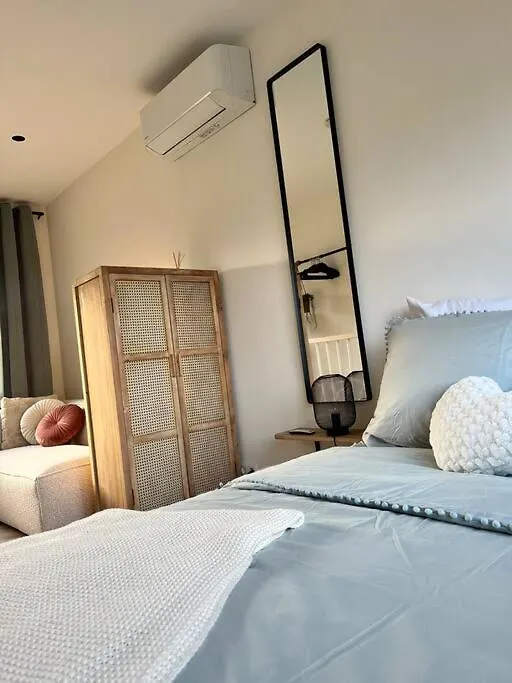 Apartment Tiny House In Center Aalsmeer I Close To Schiphol & Amsterdam