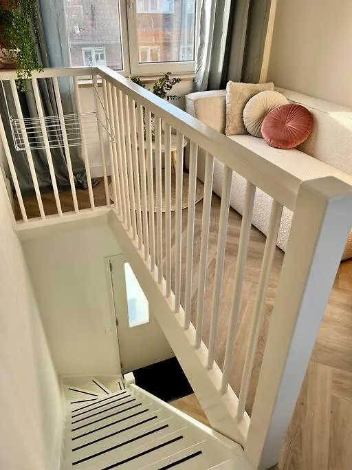 Tiny House In Center Aalsmeer I Close To Schiphol & Amsterdam Netherlands